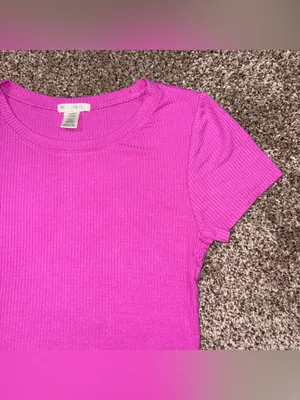 Bozzolo Ribbed Crewneck Short Sleeve Top in Bright Pink thumbnail 9