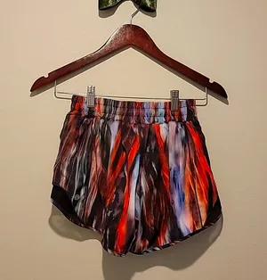 Lululemon Low Rise Hotty Hot Shorts thumbnail 1