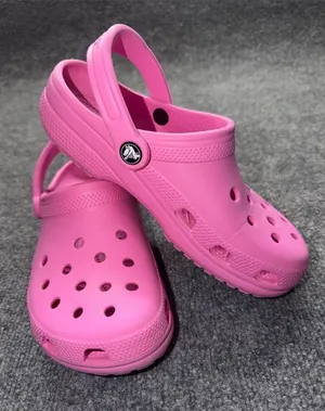 CROCS Classic Clog in Pink thumbnail 1
