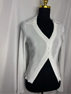 Women’s Ribbed V-Neck Button-Front Top Y2K style White festival Small NWOT thumbnail 3