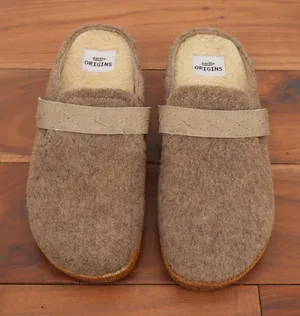 Earth Origins Ali Oatmeal Felted Wool Clogs Faux Fur Lined Mules Womens 8 thumbnail 1