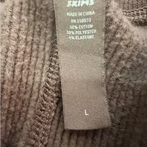 SKIMS Waffle Knit Henley Top & Shorts Lounge Set Size Large thumbnail 4