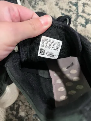 Adidas Women’s NMD_R2 'Core Black' Sneakers Size 7.5 thumbnail 5