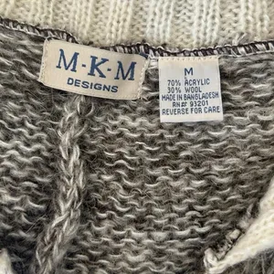 Vintage 70s Knitted Poncho MKM Designs Tie & Collar Medium Retro Boho Hippie thumbnail 3