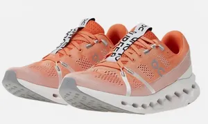 On Cloud Running Shoes thumbnail 1