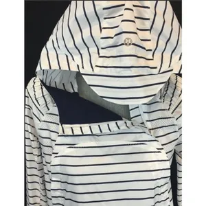 Lululemon Spring Jacket Pack & Go Pullover Quiet Stripe White Navy Women 4 Run thumbnail 4
