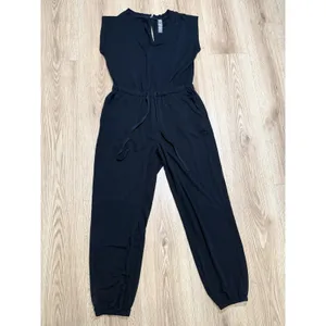 Lou & Grey Signaturesoft Jogger Jumpsuit Womens S Black Sleeveless Drawstring‎ thumbnail 2