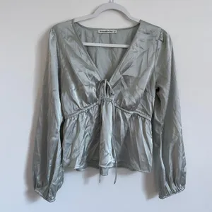Abercrombie & Fitch Satin Tie-Up Blouse Size Small Green Blouse Top thumbnail 2