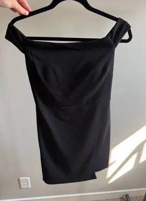 Von Maur Black Mini Dress thumbnail 1
