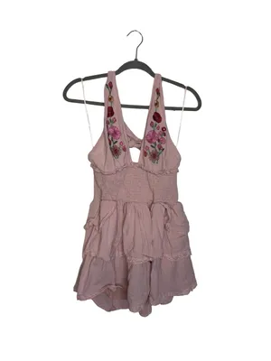 ✨ Olivaceous Size L Pink Floral Embroidered Halter Tiered Mini Dress 🌸✨‎ thumbnail 2