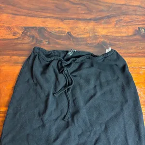 Stradivarius Black Maxi Skirt Drawstring Waist Flowy‎ Comfortable Size S thumbnail 3