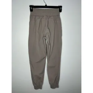 Halara Nylon Joggers Women's Size XS Gray Athleisure Active Activewear Workout thumbnail 2