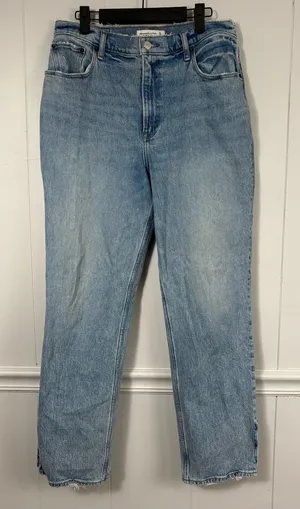Abercrombie & Fitch The 90s Straight Ultra High Rise Curve Love Denim Jeans 12 thumbnail 1