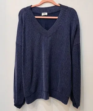 game day gal by texas true blue vnecl oversized sweater sz Large thumbnail 1