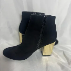 Steve Madden ankle suede black booties with gold heel size 7 thumbnail 6