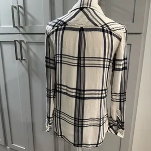 Rails Women’s White Navy Plaid Rayon Button Up Blouse size Small‎ preppy thumbnail 2