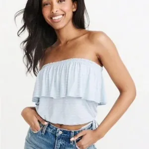 NWT Abercrombie & fitch ruffle crop top‎ xs thumbnail 9