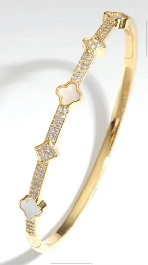 Gold Clover Bangle Pavé Crystal Detail Minimalist thumbnail 2