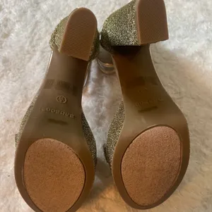 Bamboo Beautiful Gold glam Party Wedding Prom metallic glittery felt platform high chunky heels thumbnail 9