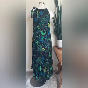 Taylor‎ Women’s Size 8 Black Floral Maxi Dress Halter flowy 8749M thumbnail 2