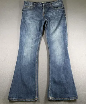 Aeropostale Hailey Flare Jeans Juniors 14 Blue Med Wash Mid Rise Stretch Denim thumbnail 1