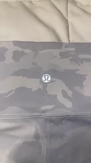 Lululemon Camo Leggings White thumbnail 3