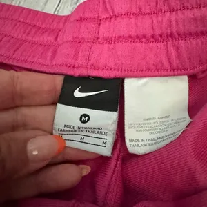 Nike - shorts - womens - pink thumbnail 4