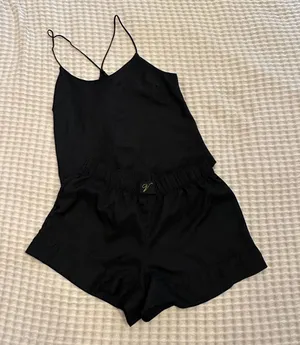Victoria’s Secret thumbnail 1