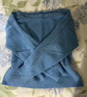 American Eagle light blue sweater wide neck size S thumbnail 1