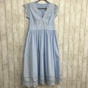 Chicwish V-Neck Lace Panelled Sleeveless Maxi Dress Baby Blue Cottagecore Feminine thumbnail 2