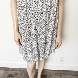 [Old Navy] White Black Floral Print Tassel Tie Straps Swing Dress Size Medium M thumbnail 9