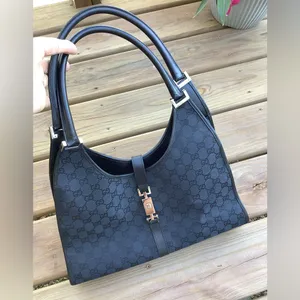 🔥🔥GUCCI GG monogram shoulder bag🔥🔥 thumbnail 4