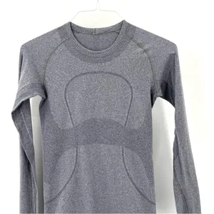 Lululemon athletica Swiftly Tech Long Sleeve Gray Lounge Workout Crew TShirt thumbnail 4