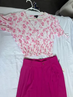 J for Justify High-Waist Wide-Leg Pants in Fuchsia thumbnail 3