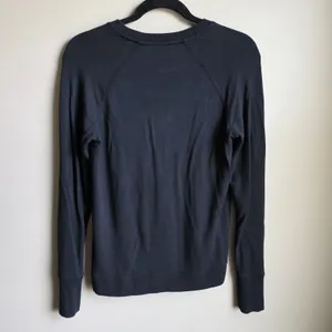 Athleta Serenity Criss Cross Long Sleeve Sweatshirt Sz XXS Lightweight Athletic thumbnail 3