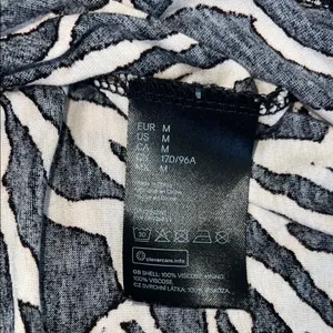 H&M zebra Black‎ and White Midi Sundress with Spaghetti Straps Size Medium thumbnail 6