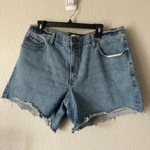 Abercrombie & Fitch High Rise The Dad Shorts Frayed Hem Denim Blue 33 thumbnail 2