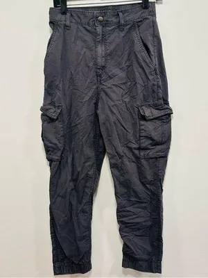 Abercrombie and Fitch, cargo pants! Casual pants in a women's size small regular! thumbnail 1