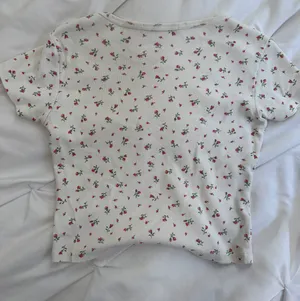 Brandy Melville Top thumbnail 2