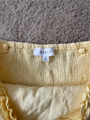 Strapless ruffle butter yellow top Size M thumbnail 3