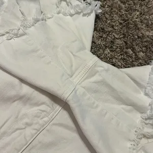 American Eagle Curvy Hi-Rise Shortie Jean Shorts 18 White thumbnail 11