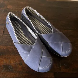NWOT Mozo Women's The Sport Slip Oil Resistant Work Dress Shoes 3741 Blue Sz 8.5 thumbnail 1