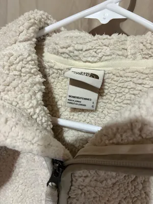 North face sweatshirt thumbnail 2