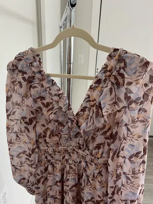 Women’s Floral V-Neck Long Sleeve Maxi Dress in Size Small thumbnail 2