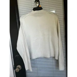 JCrew Wool Blend Extra Soft Pullover Sweater Ivory M Size M thumbnail 9