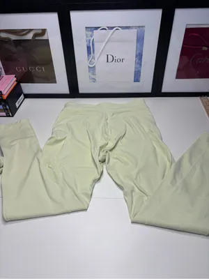 MFVIM 2 Piece Set Lemon Chiffon Yellow Workout Set Fits Like Small (Tag XL) NWOT thumbnail 11