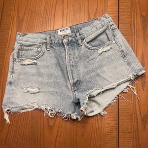 AGOLDE Parker Vintage Distressed Cut Off‎ Denim Shorts in Swapmeet Size 26 thumbnail 9