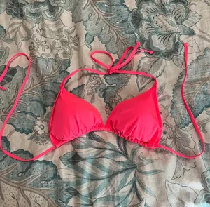 Bikini Top thumbnail 1