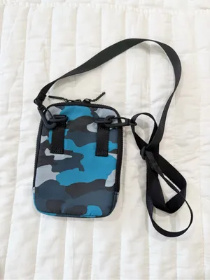 Lululemon Camo Crossbody Phone Bag Festival Travel Belt Bag Athletic Unisex thumbnail 4