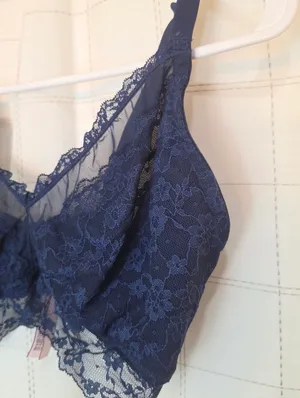 Victoria's Secret Curvy Bralette thumbnail 8